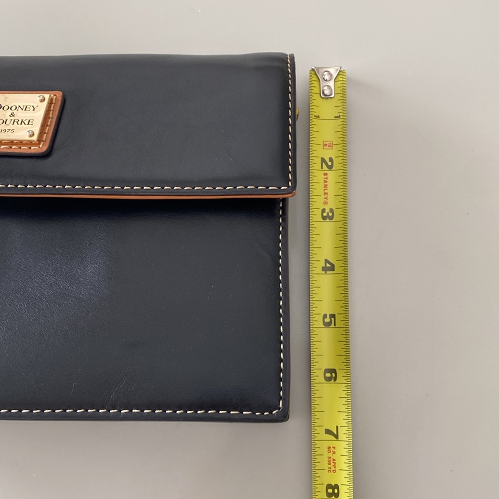 Dooney & Bourke Black Leather Crossbody Bag - Picture 9 of 12
